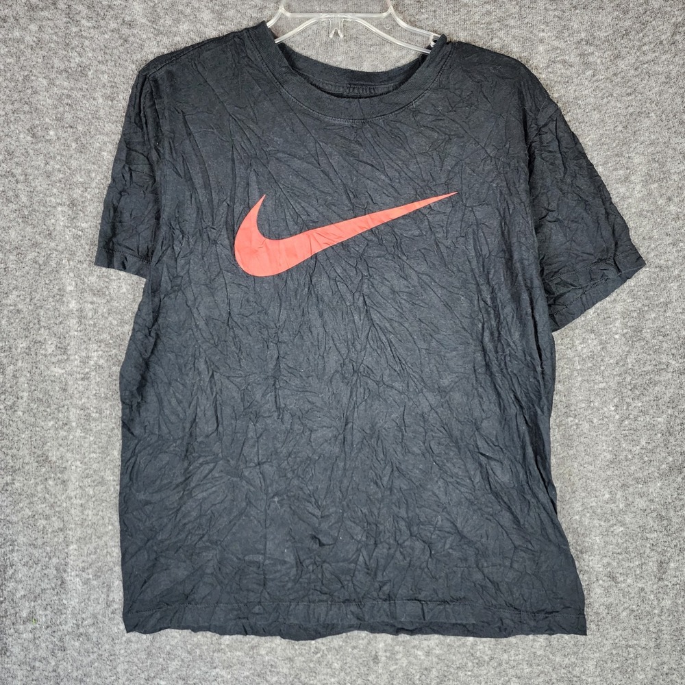 Nike T-Shirt Mens L The Nike Tee Black Red Swoosh Logo Graphic Short Sleeve GOOD